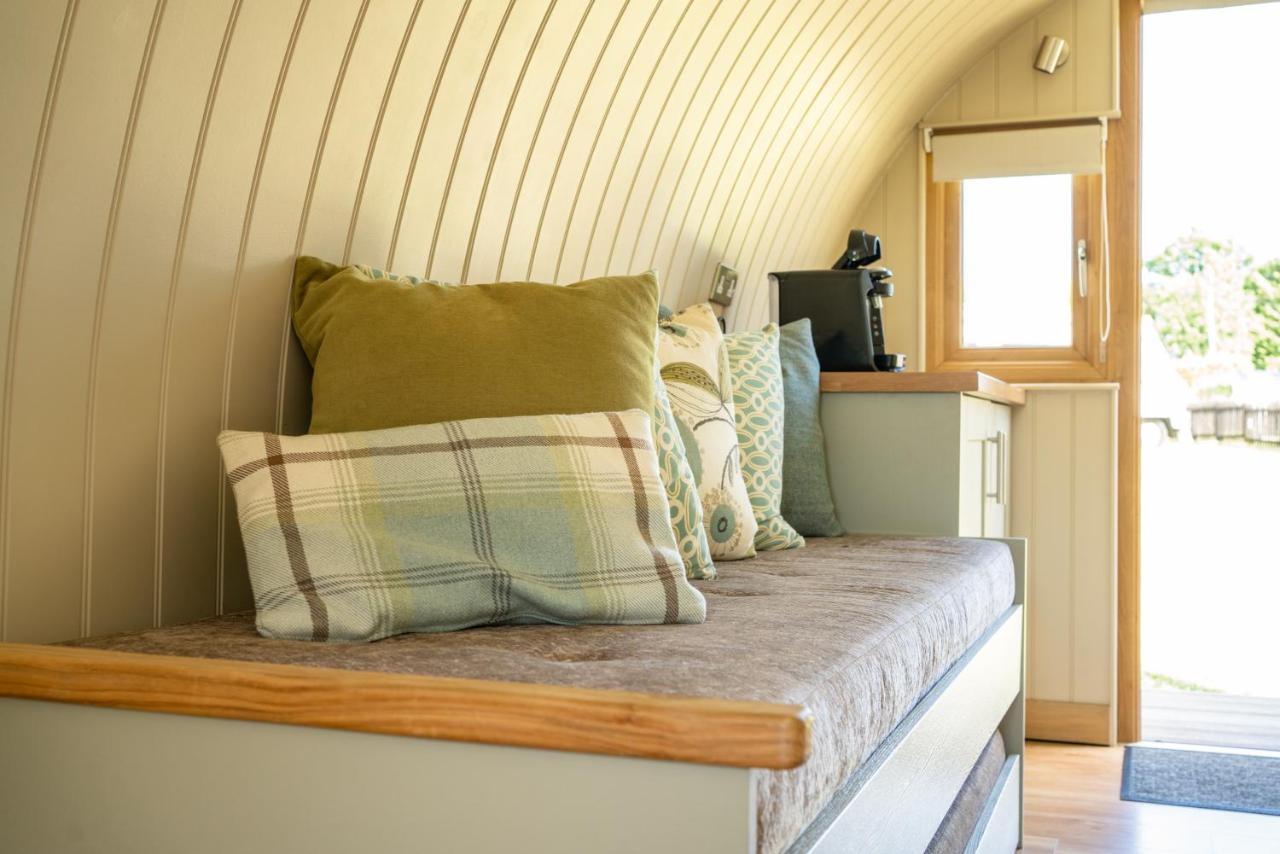 Glamping At South Lytchett Manor Hotel พูล ภายนอก รูปภาพ