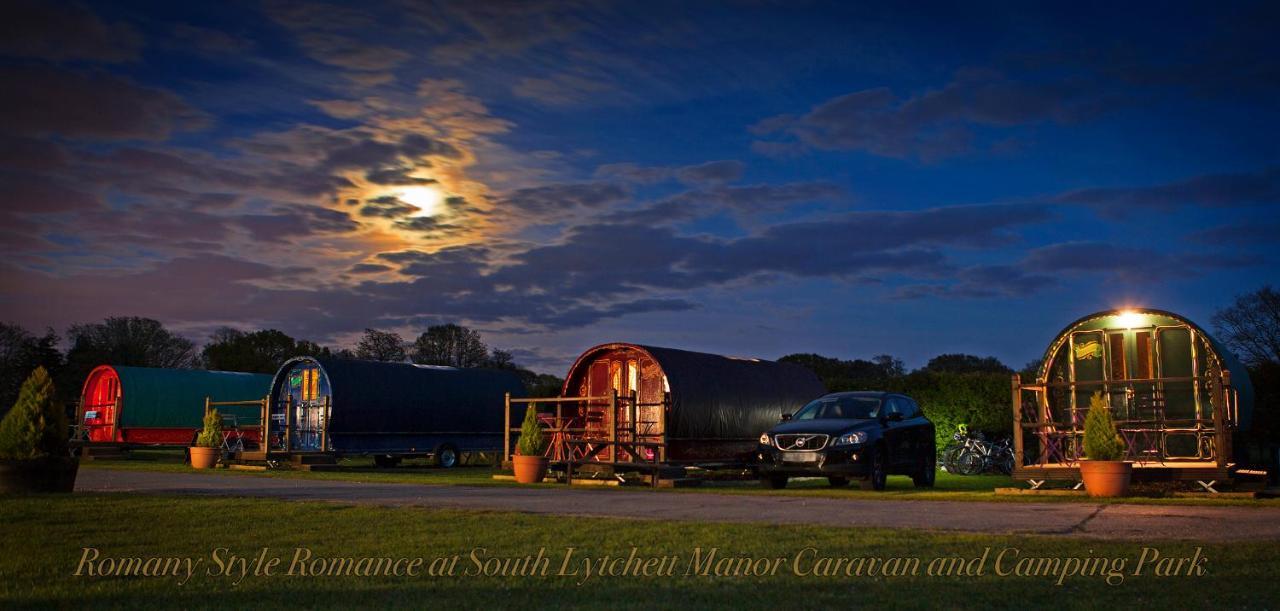 Glamping At South Lytchett Manor Hotel พูล ภายนอก รูปภาพ