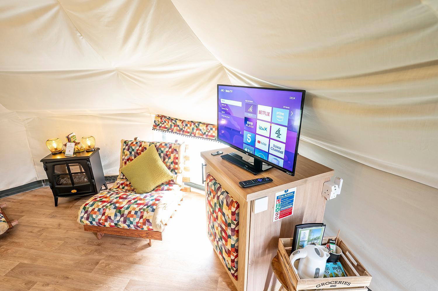Glamping At South Lytchett Manor Hotel พูล ภายนอก รูปภาพ