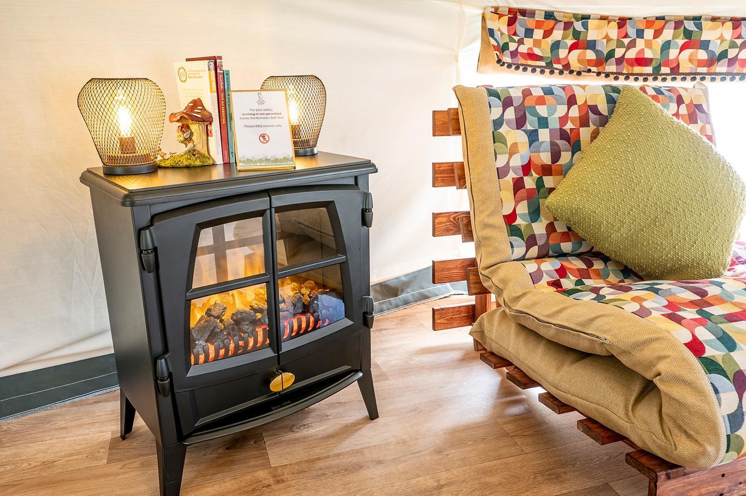 Glamping At South Lytchett Manor Hotel พูล ภายนอก รูปภาพ