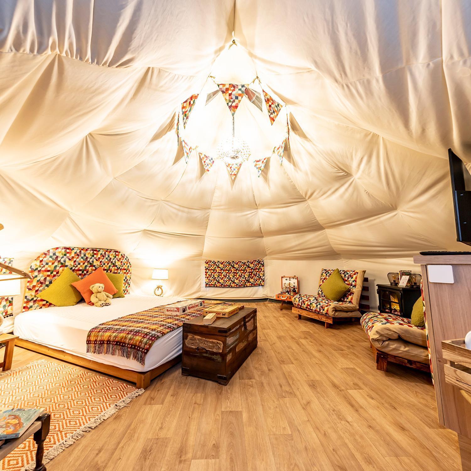 Glamping At South Lytchett Manor Hotel พูล ภายนอก รูปภาพ